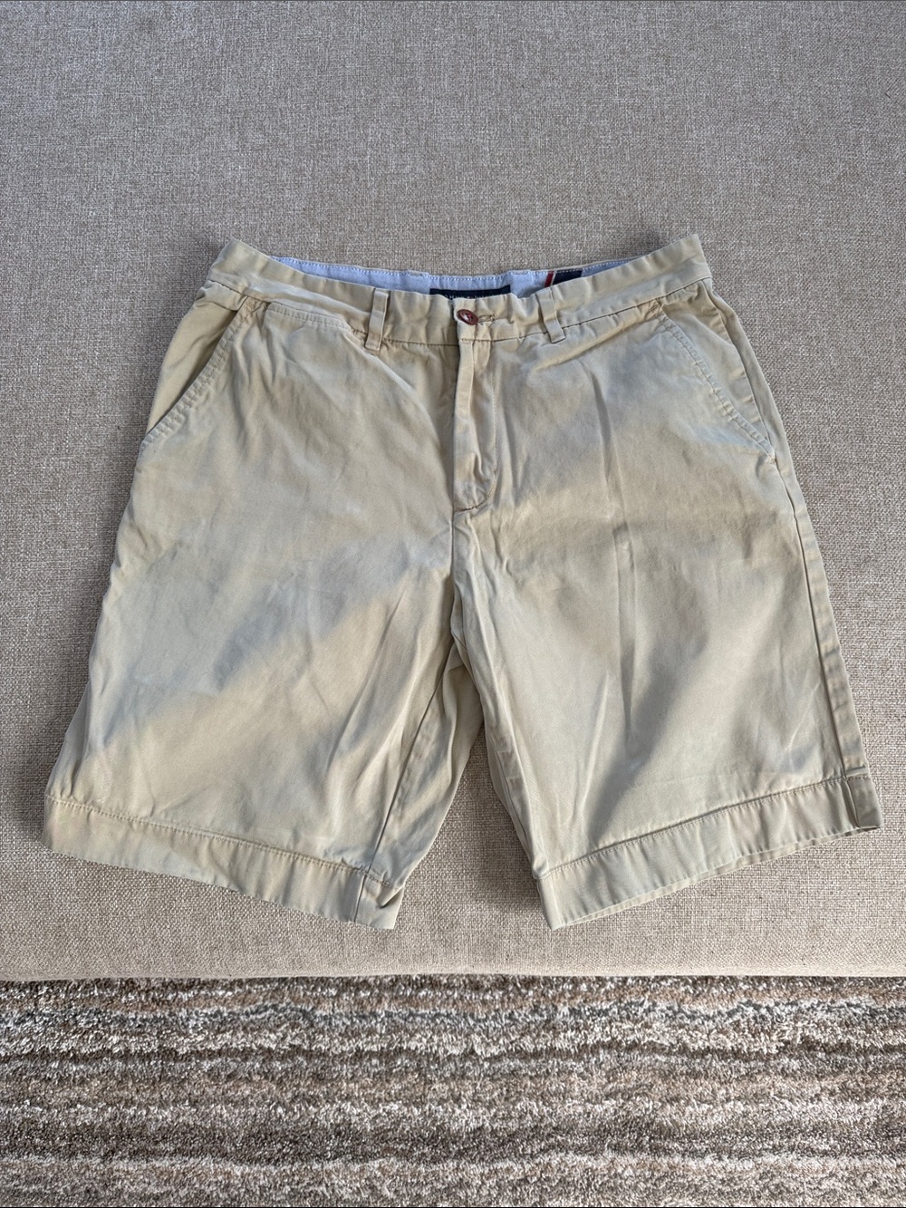 Tommy Hilfiger Men’s TH Short Classic Fit Khaki Chino Shorts Size 33